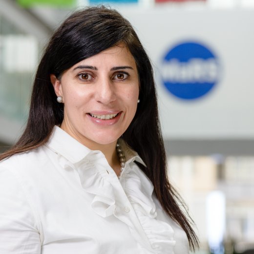 dr. Zayna Khayat